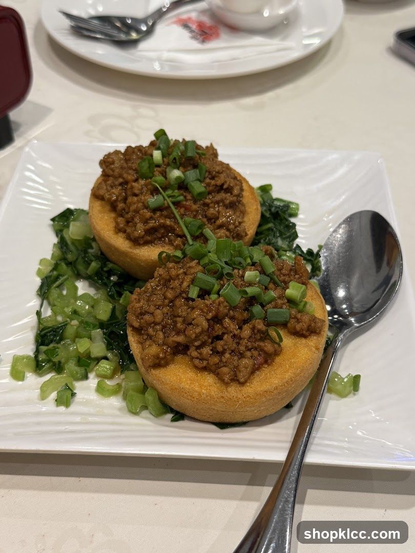 Minced Meat Topped Buns
