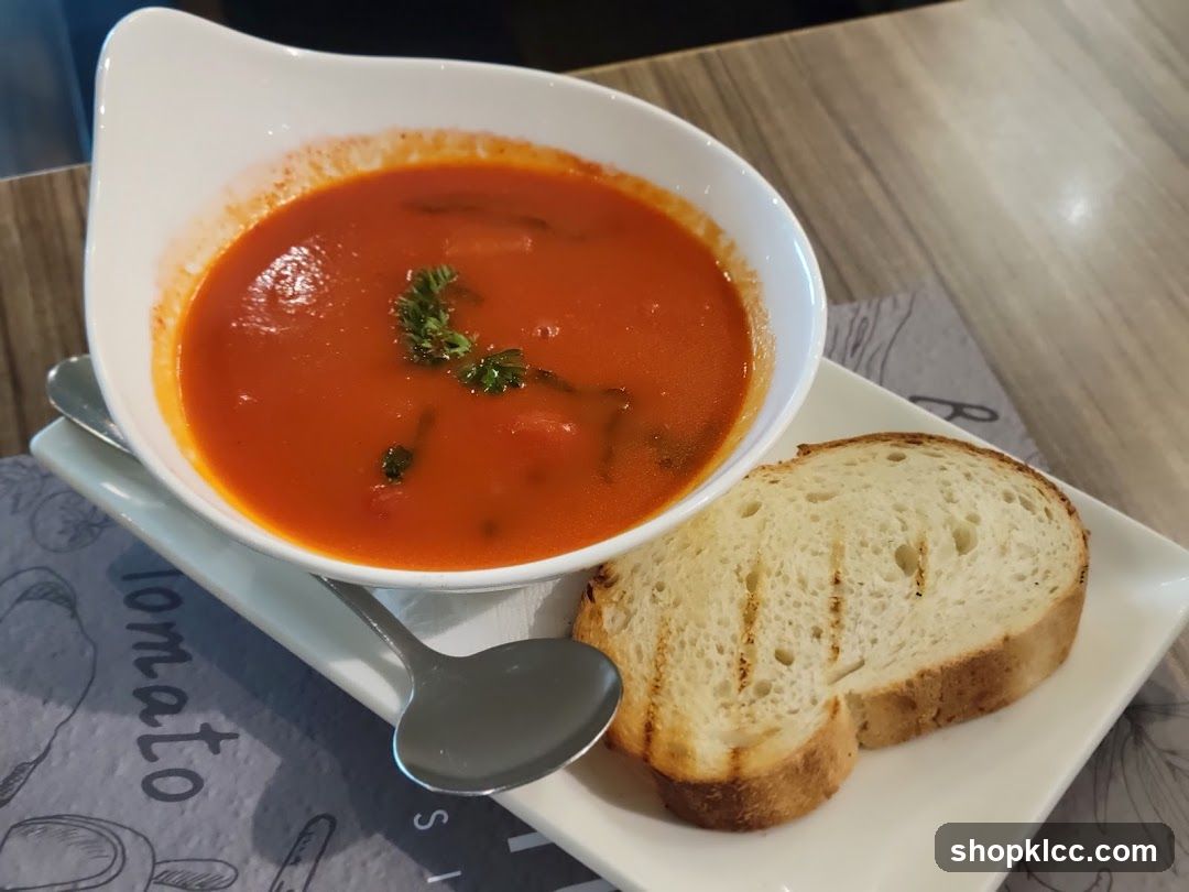 Tomato Soup with Bread