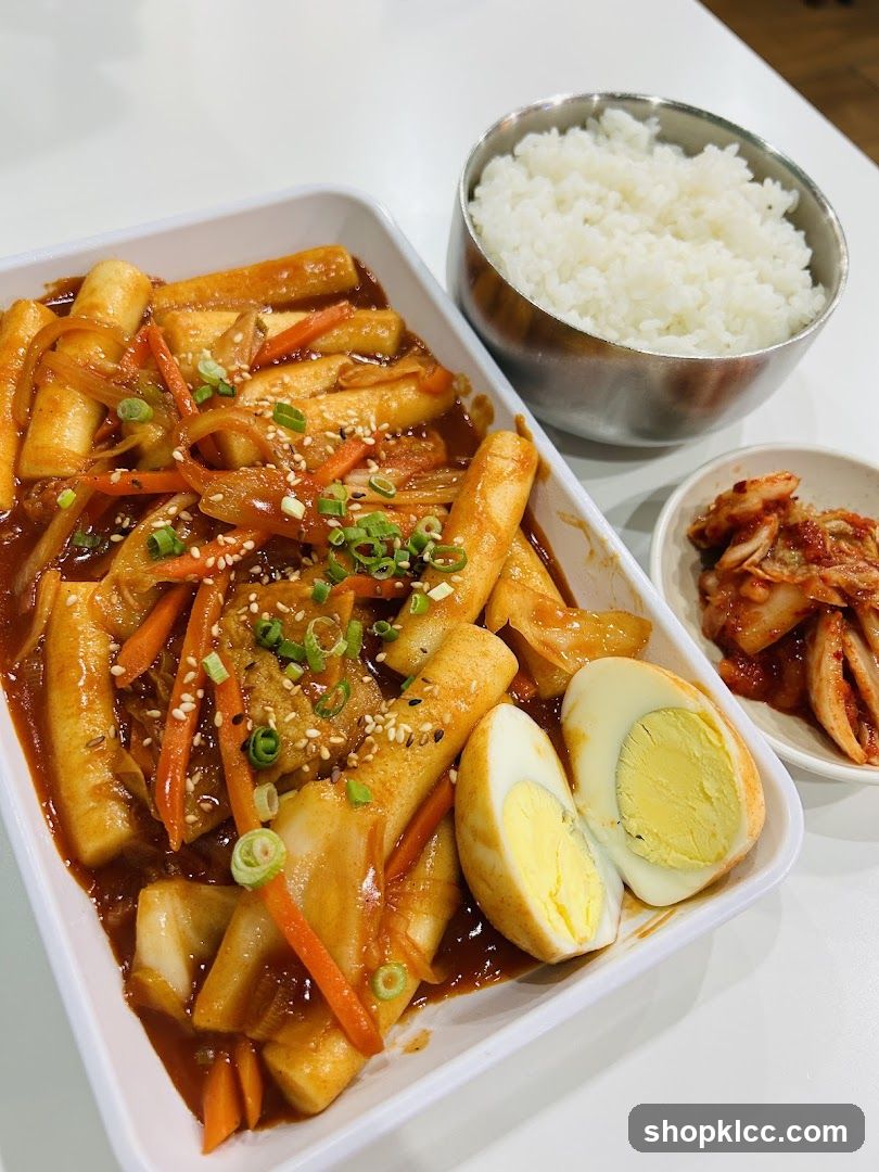 Tteokbokki with Rice and Kimchi