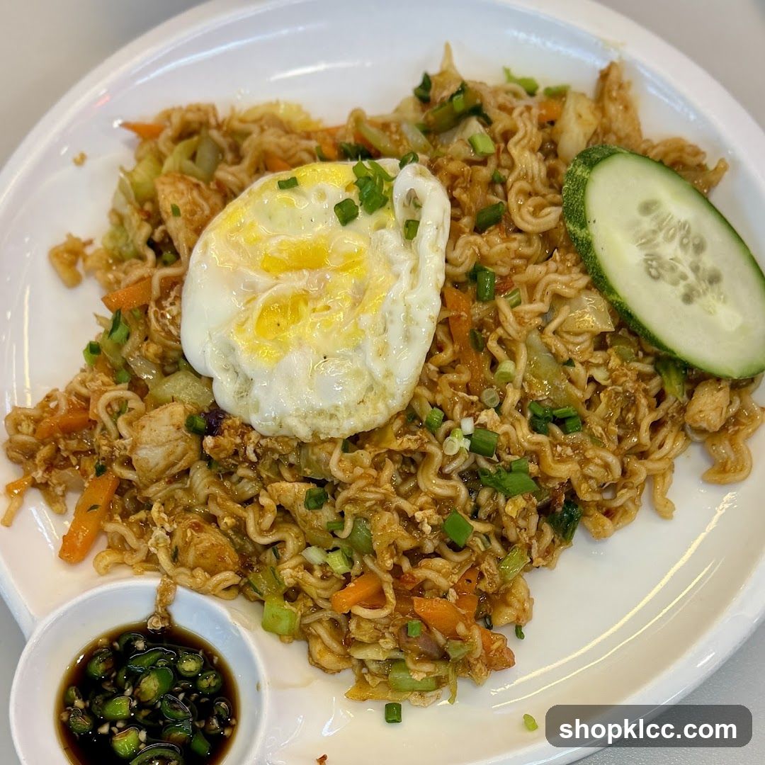 Fried Noodles with Egg