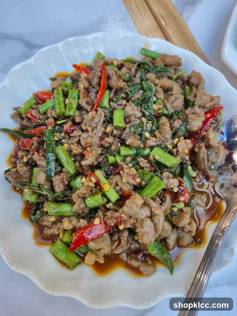Stir-fried Beef with Green Beans and Chili