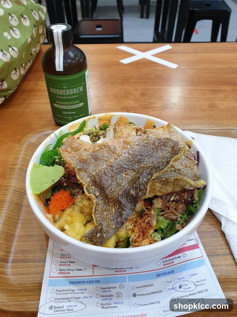 Poke Bowl with Kombucha