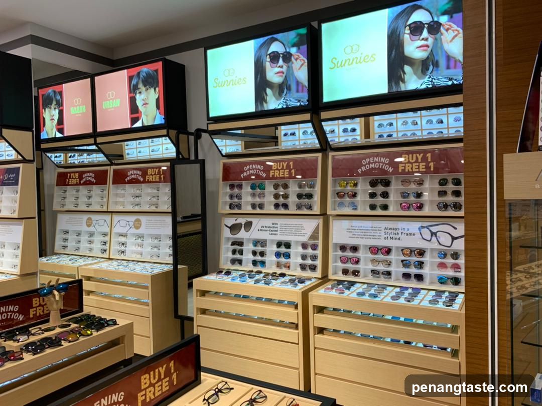 Eyewear Store Display