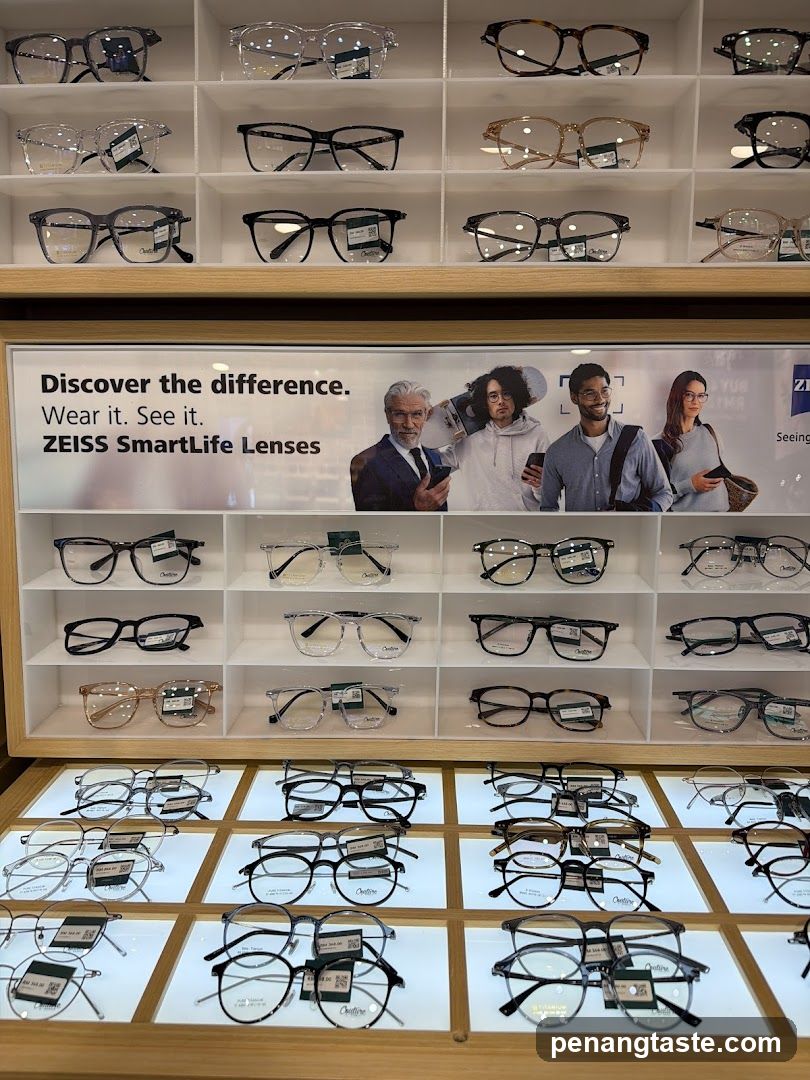 Eyeglasses Display