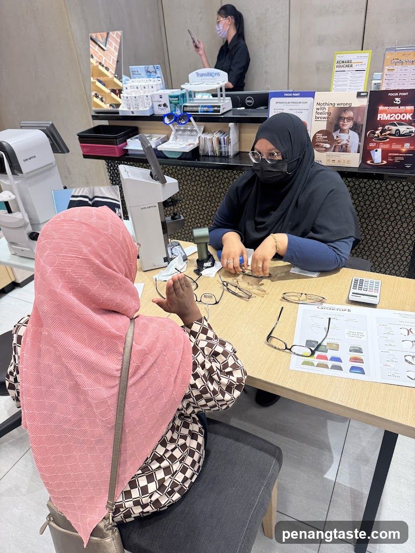 Optometrist Consultation