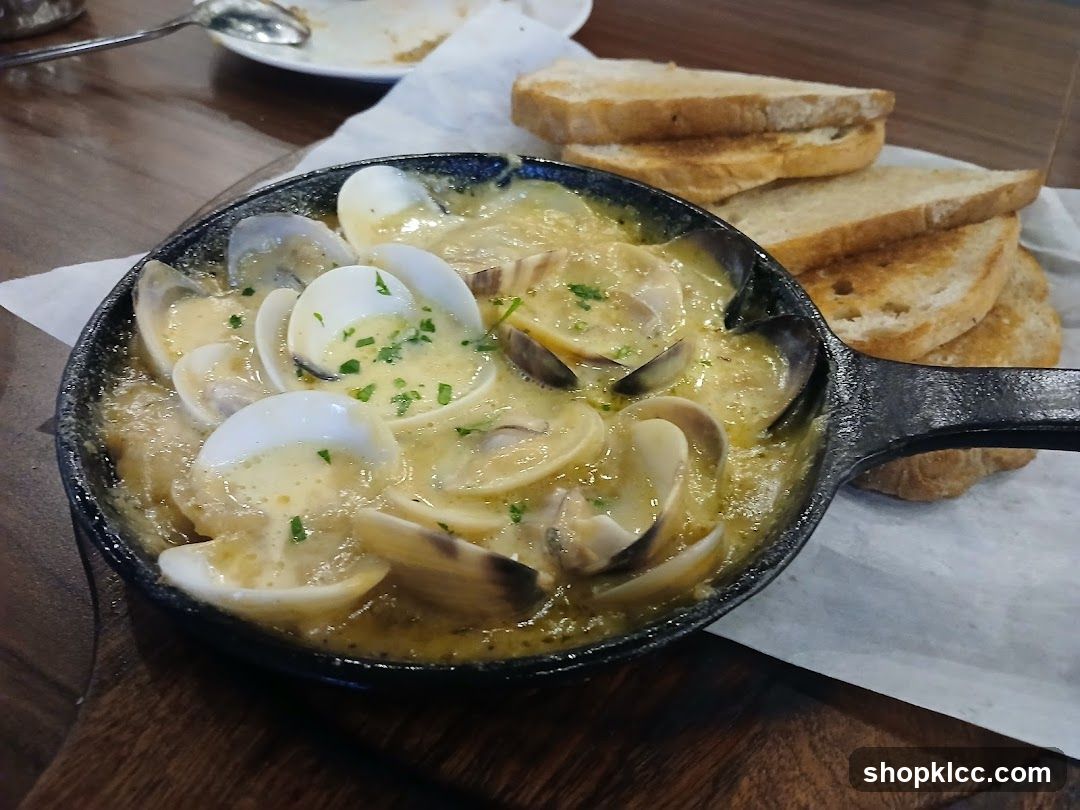 Clams in Garlic Butter Sauce with Toast