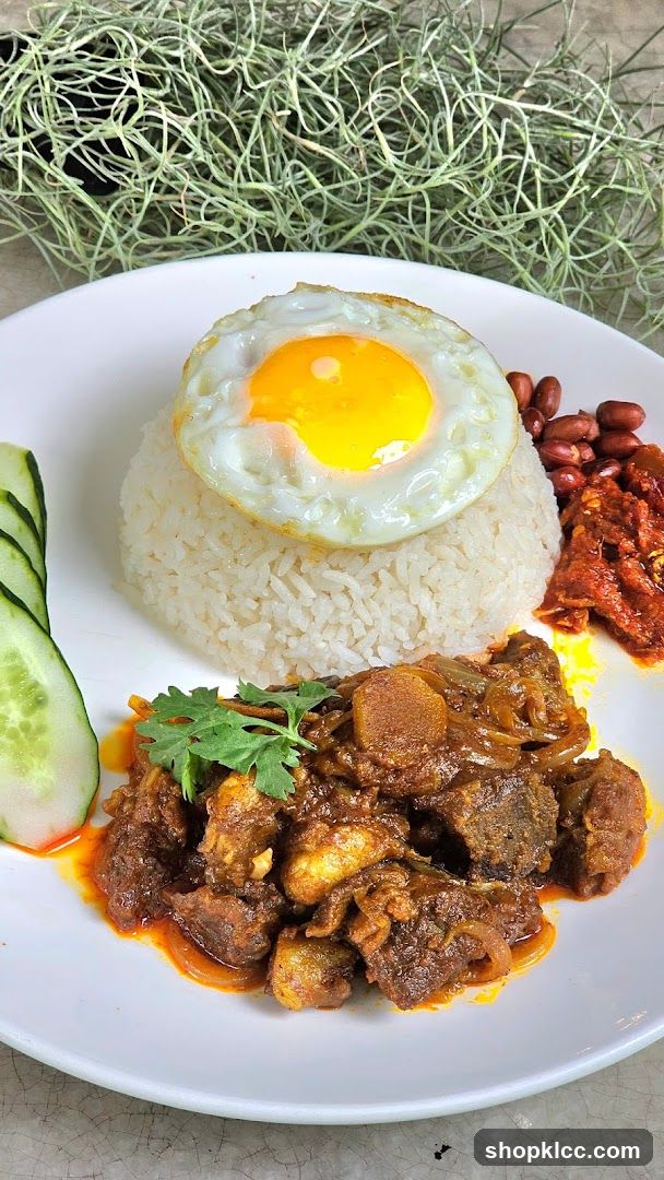 Nasi Lemak with Beef Rendang