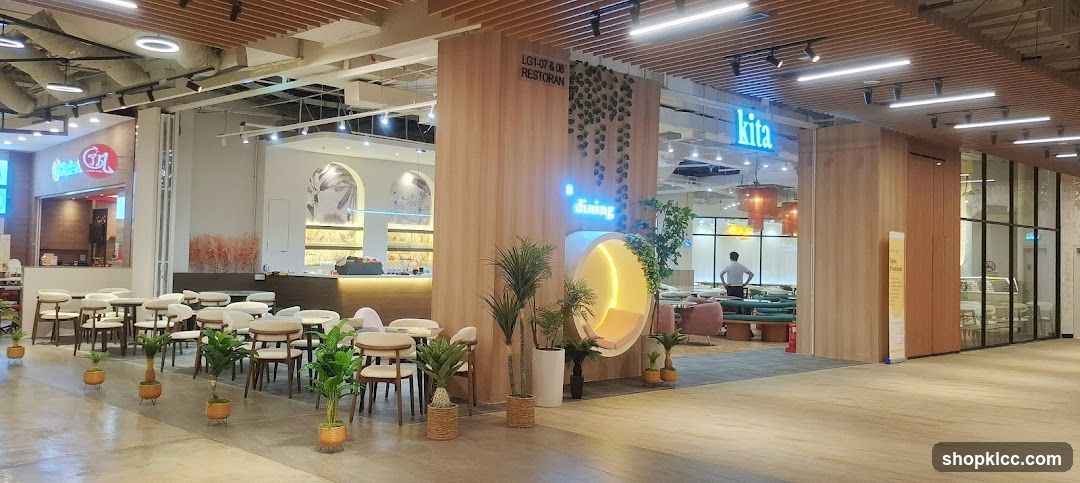 Modern Restaurant Interior