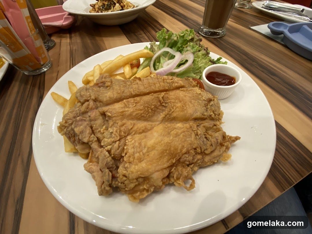 Restaurant Interior Food Plate