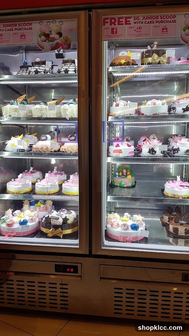 Cake Display Refrigerators