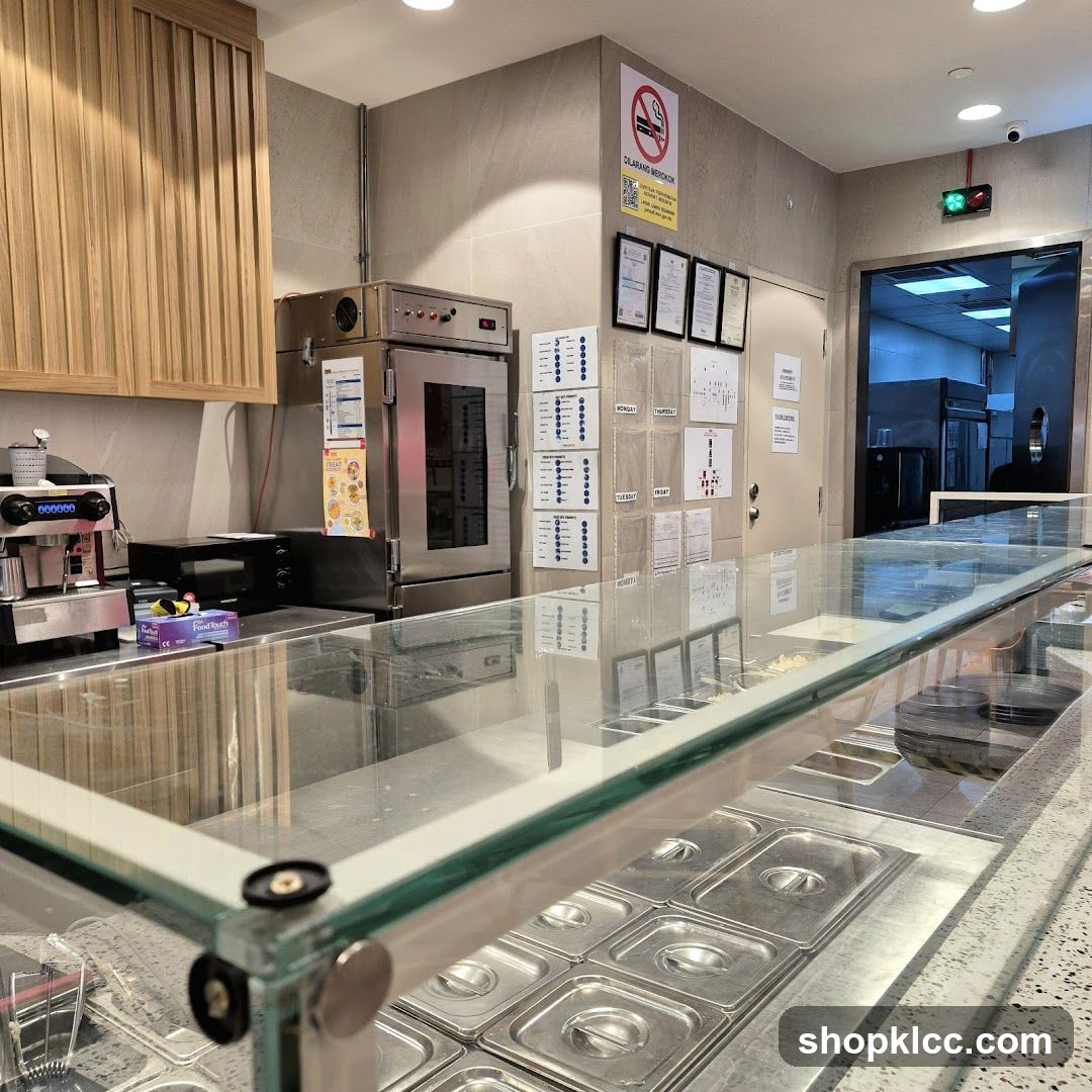 Restaurant Kitchen Counter