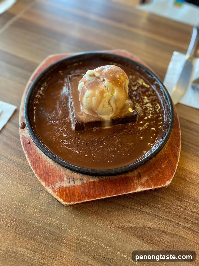 Sizzling Brownie with Ice Cream