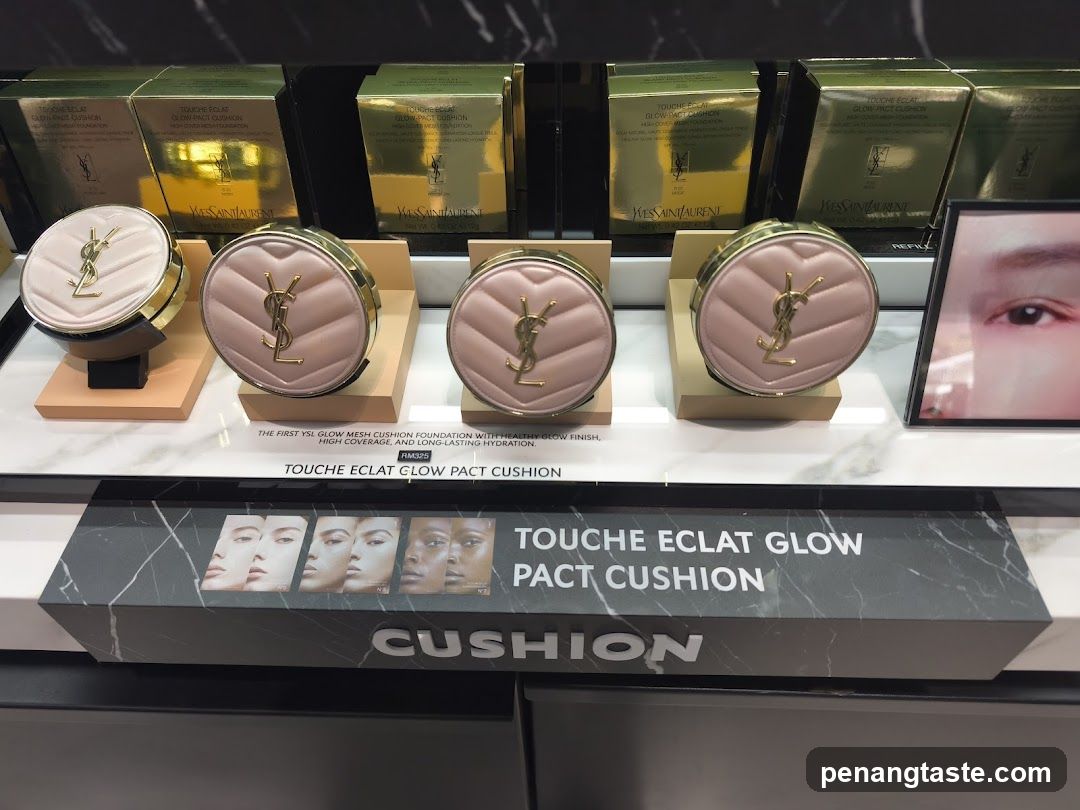 Yves Saint Laurent Touche Éclat Glow Pact Cushion