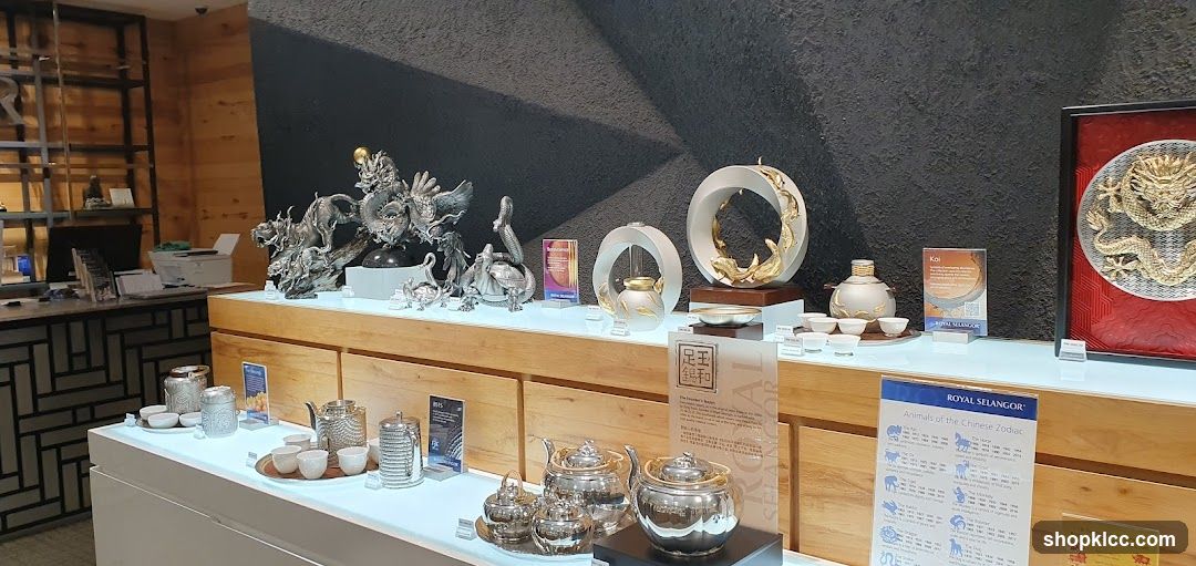 Royal Selangor Display