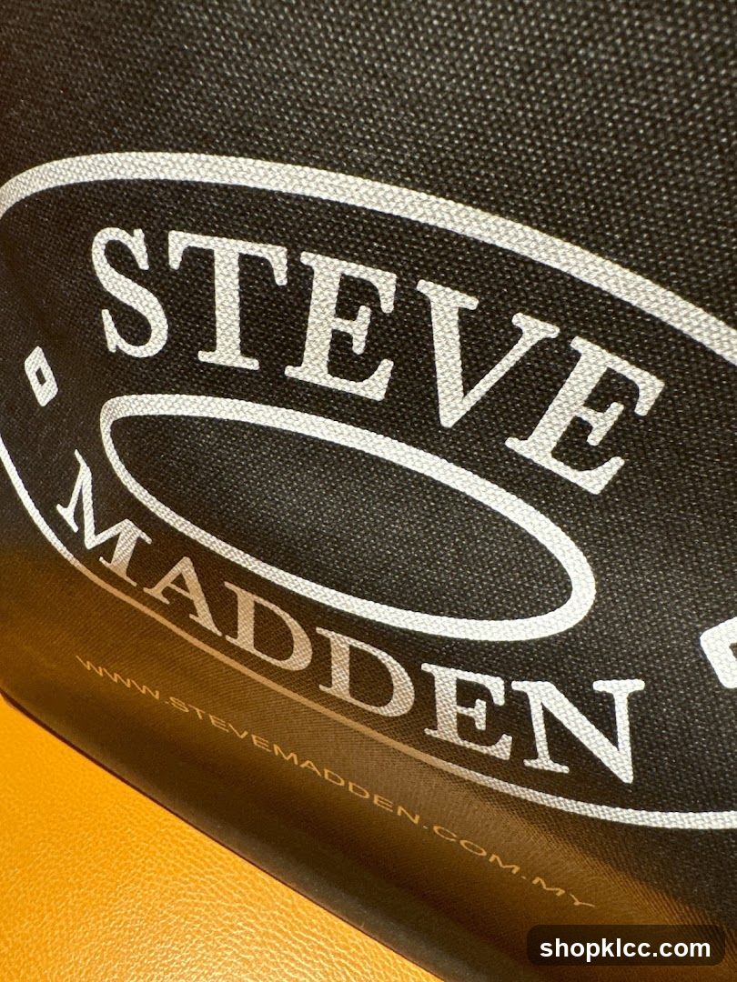 Steve Madden Logo