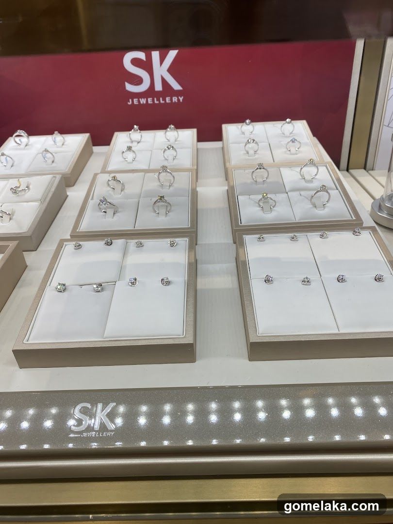 SK Jewellery Display