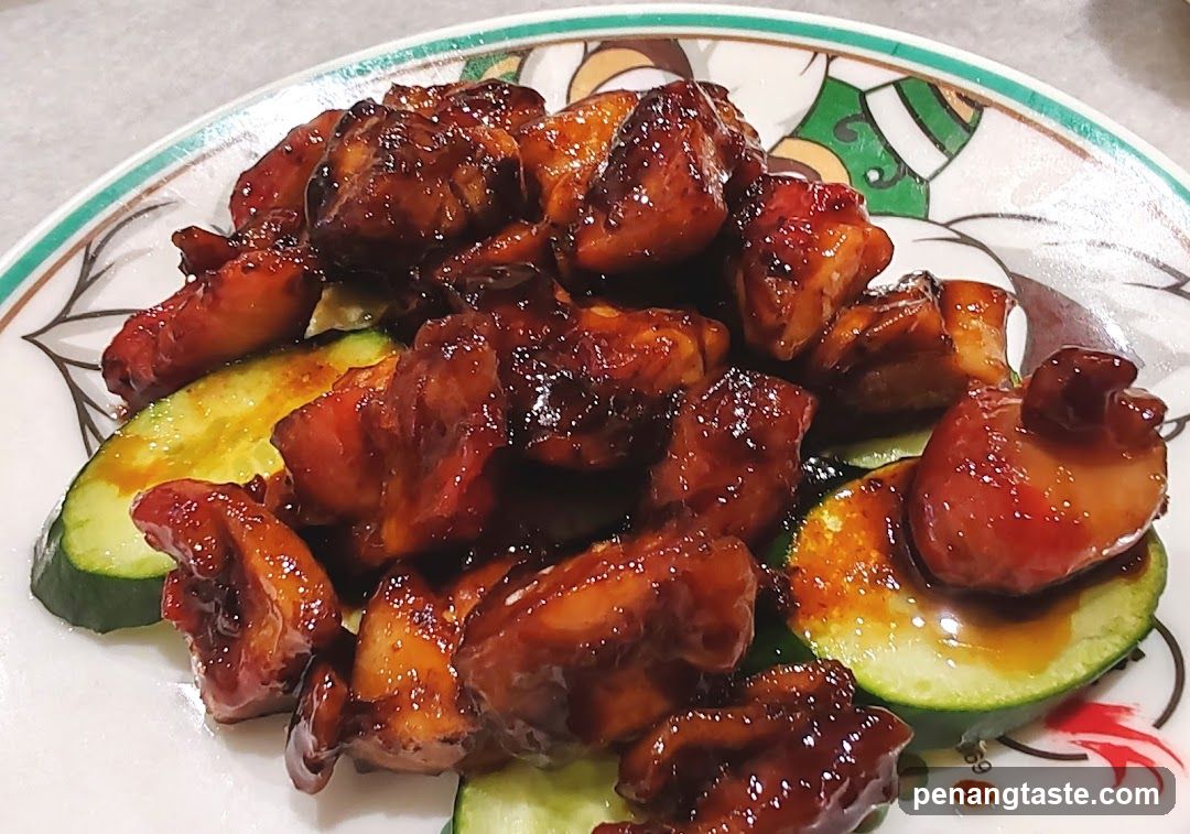 Glazed Chicken with Cucumber Slices