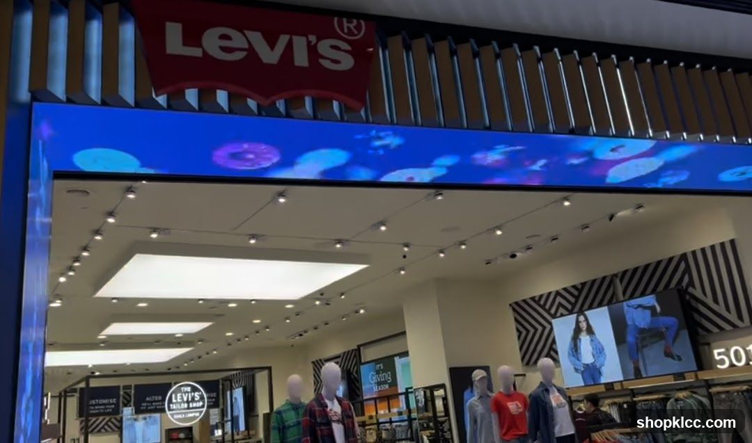 Levi's®