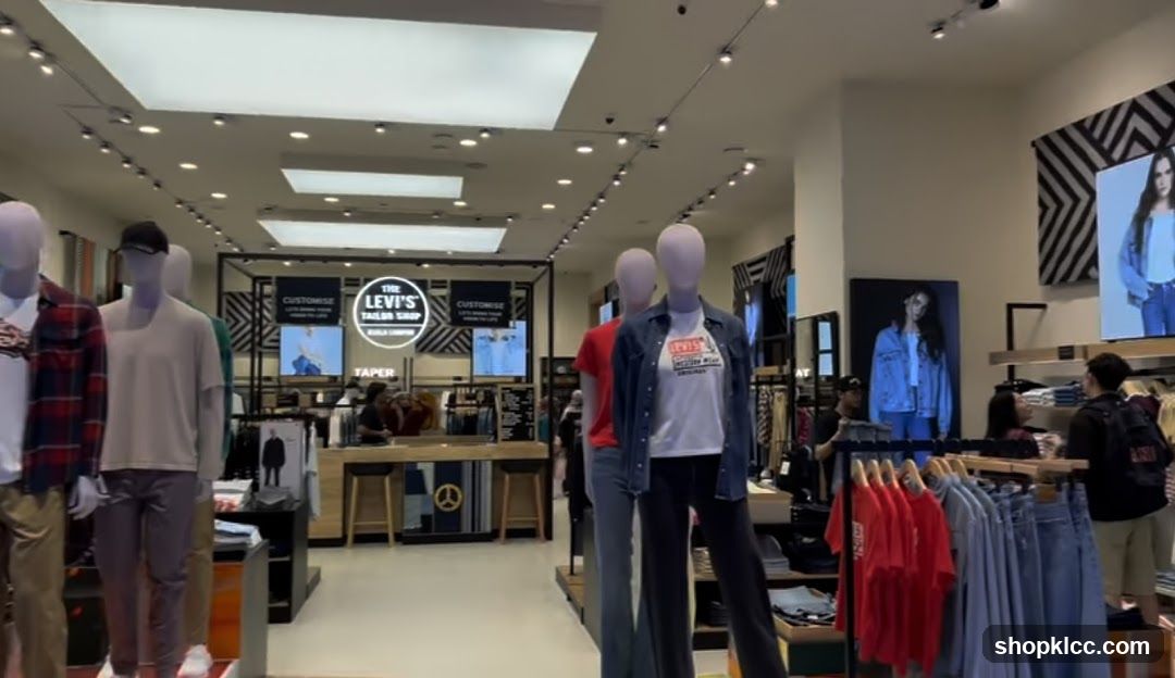 Levi's®