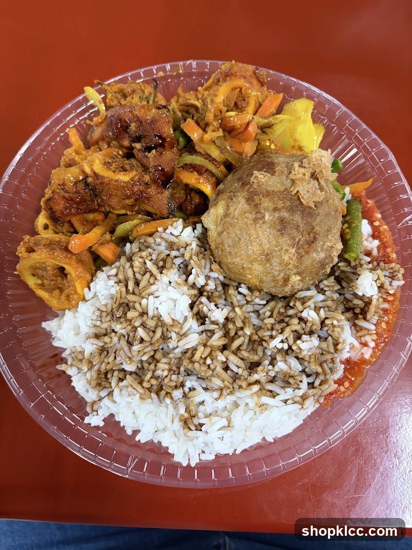 Rice dish with meat and vegetables