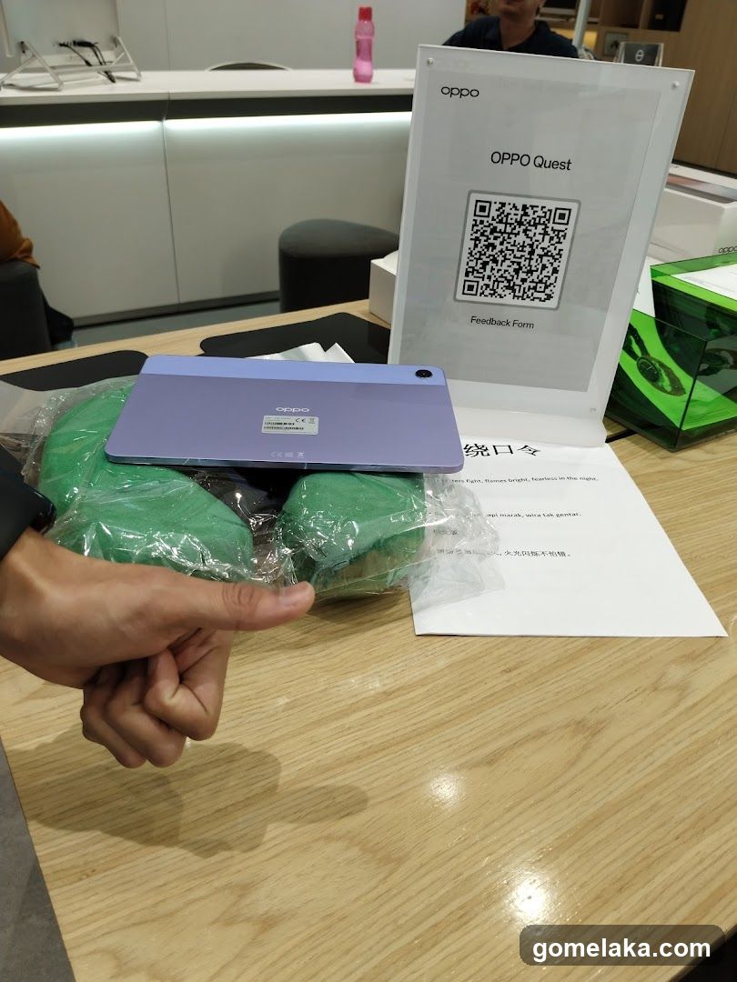 OPPO Store Interior