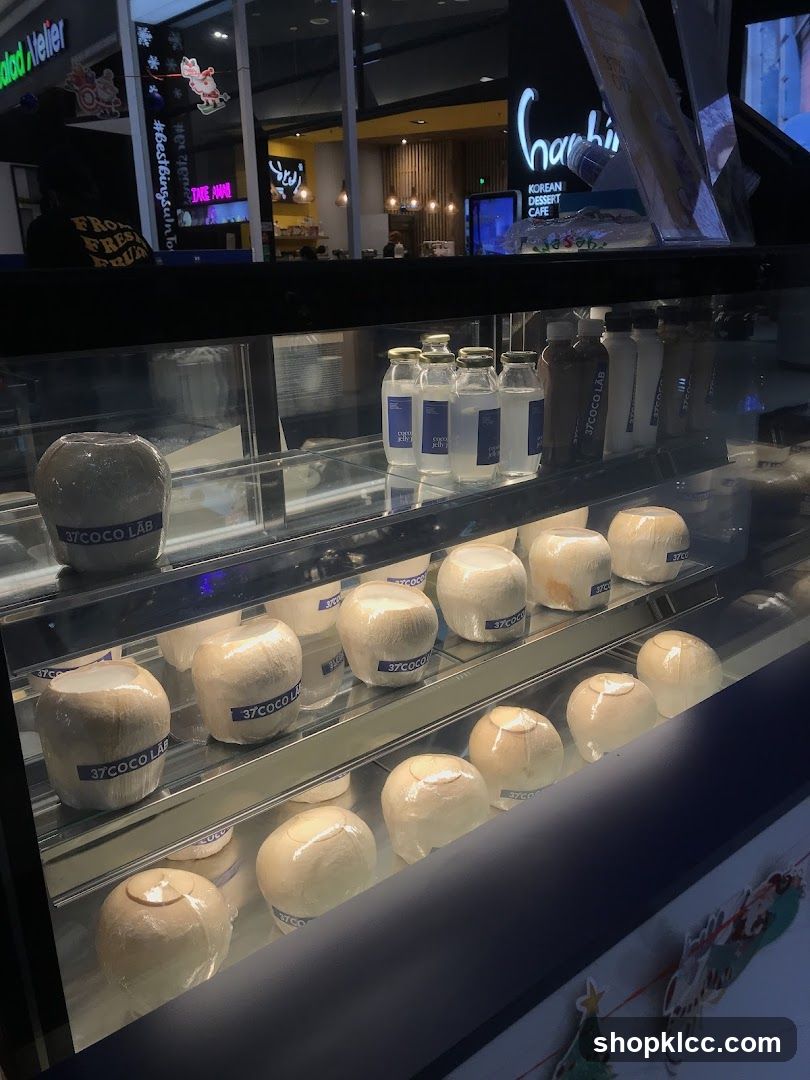 37COCO LAB Display Case
