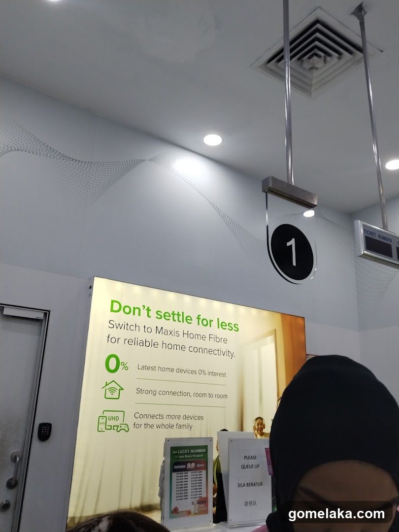 Maxis Aeon Bandaraya