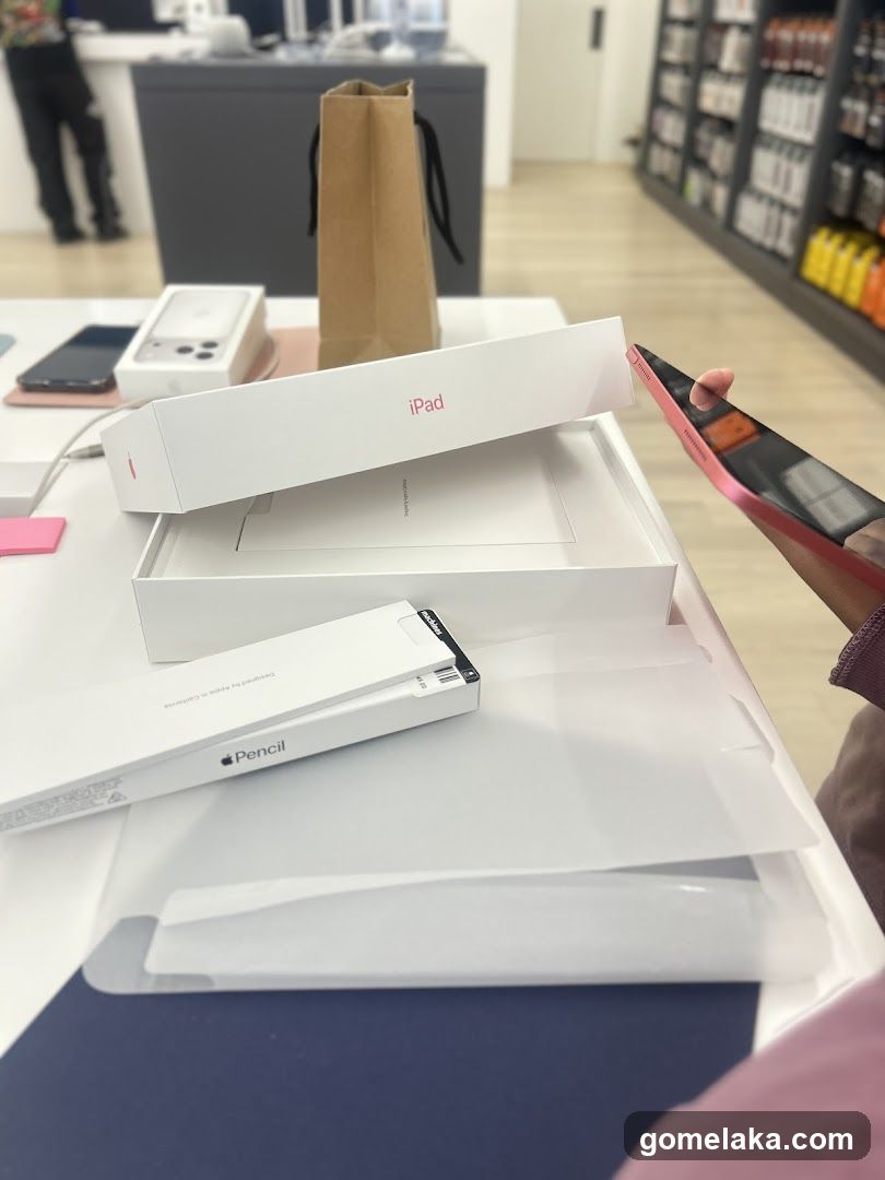 Apple Store Interior