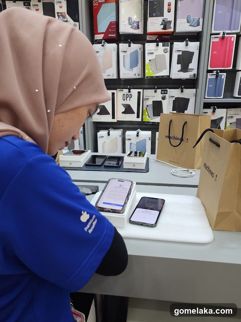 Customer in Apple Store
