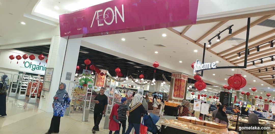 AEON Supermarket Interior