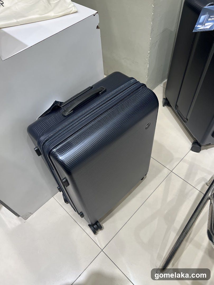 Luggage Display Interior
