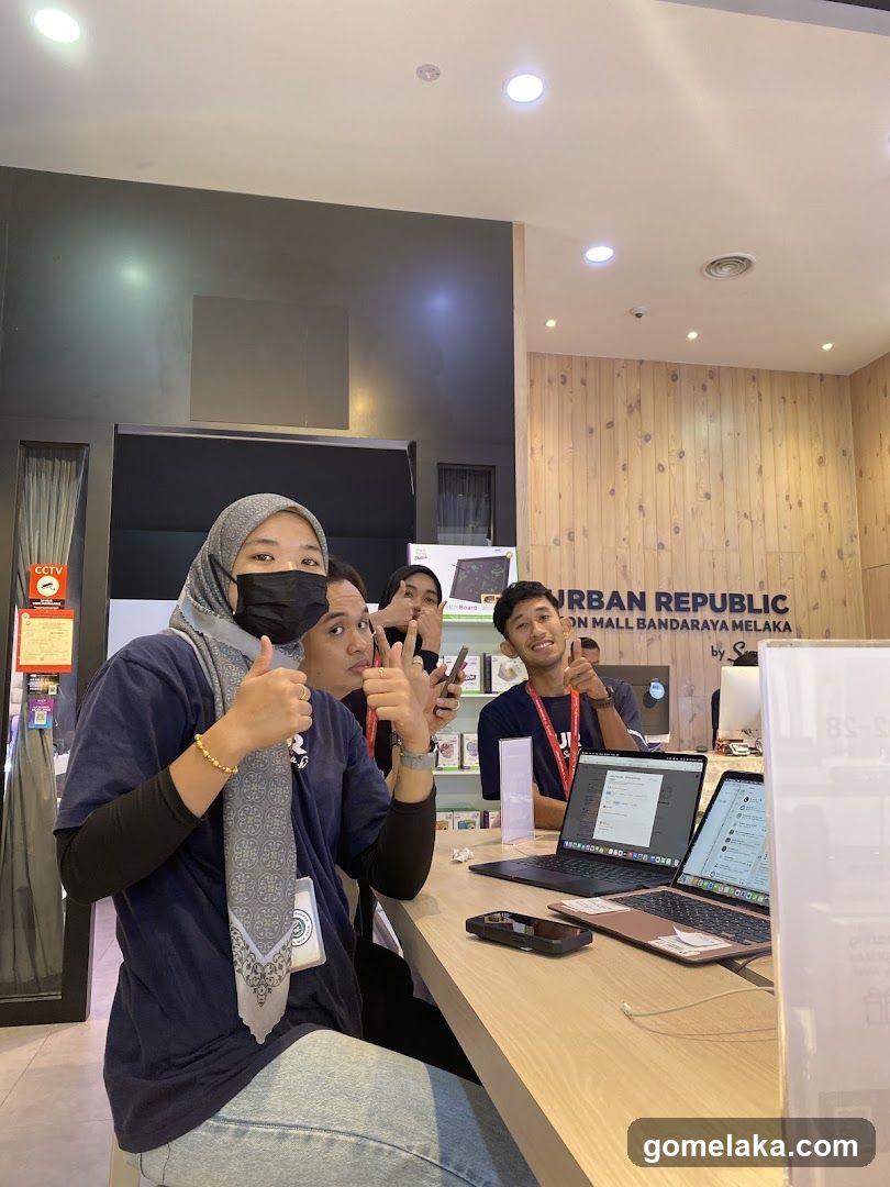 Urban Republic Store Interior
