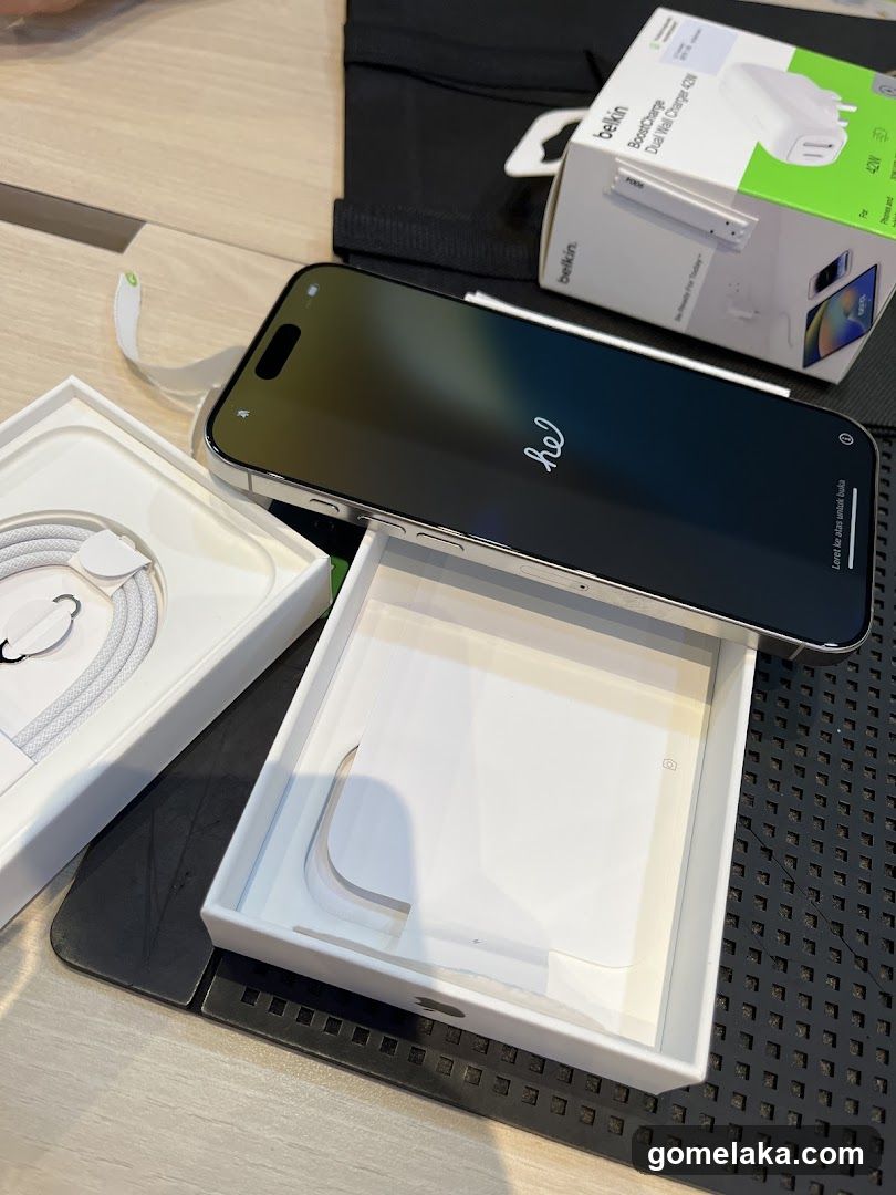 iPhone Unboxing Setup