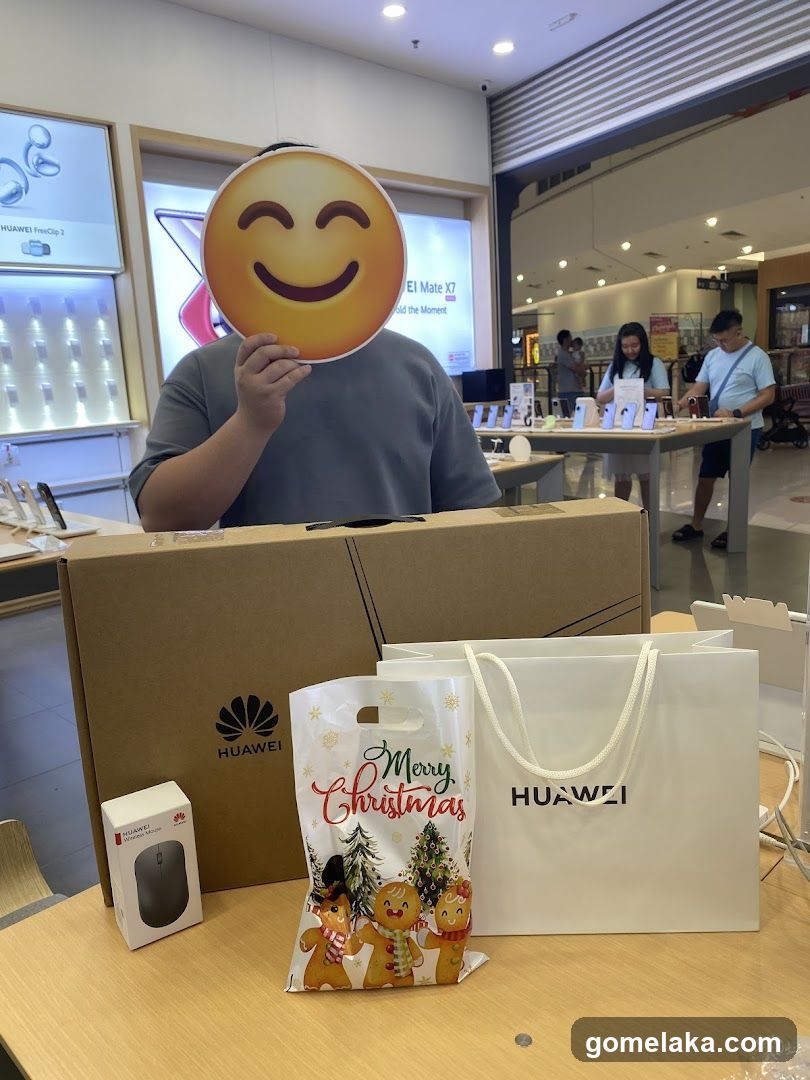 Huawei Store Interior