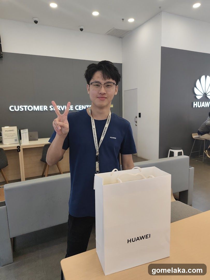 Huawei Customer Service Center Interior