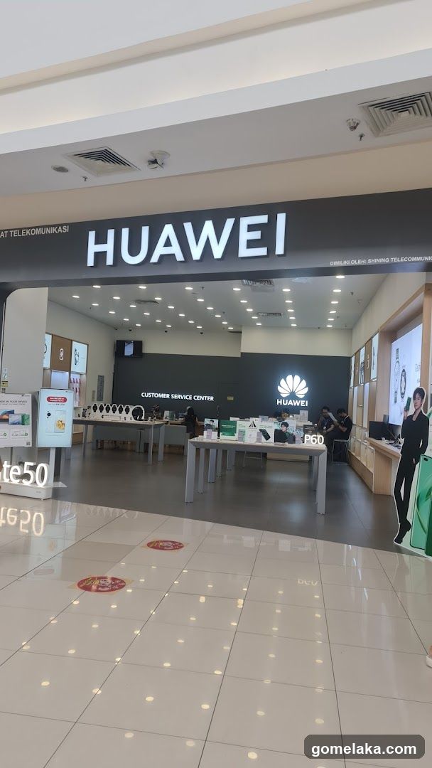 Huawei Store Interior