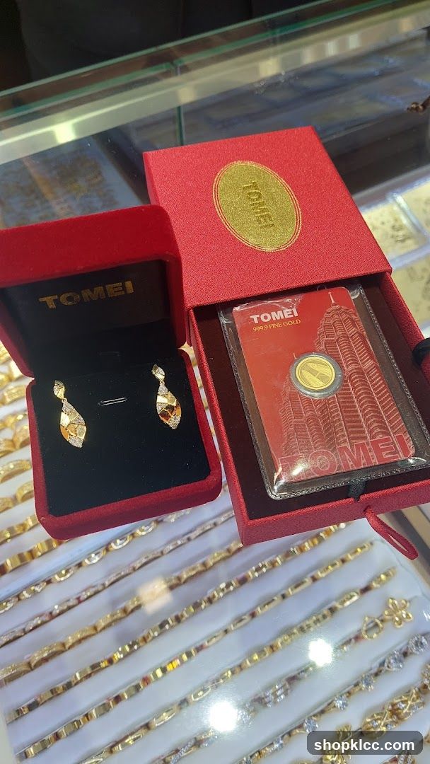 Tomei Jewelry Display
