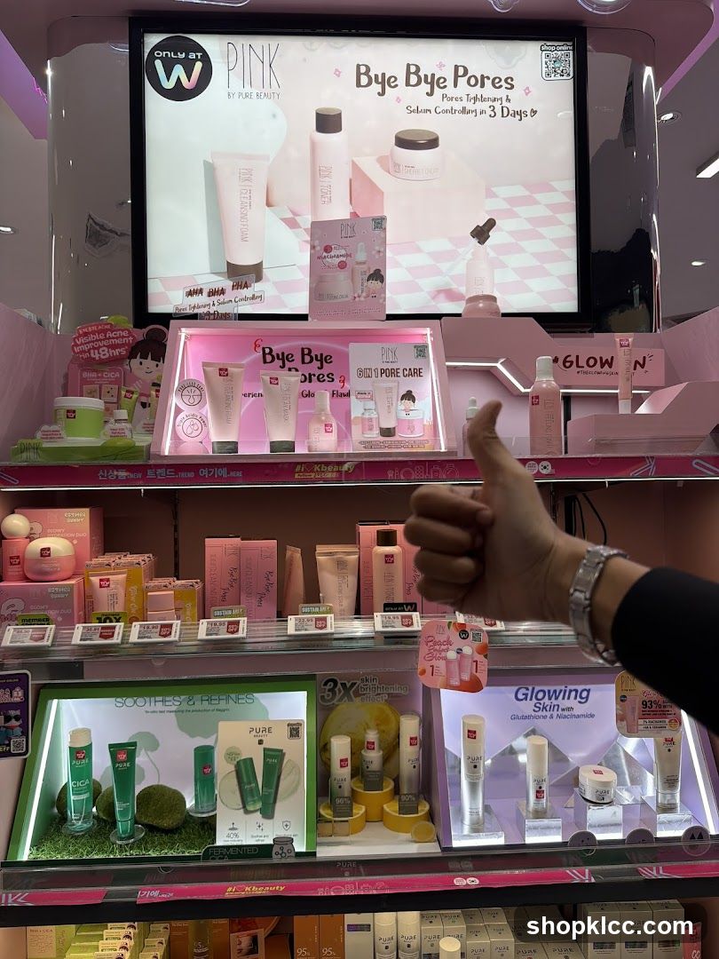 Cosmetics Display