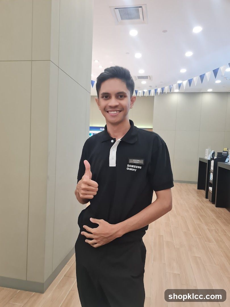 Samsung Store Employee