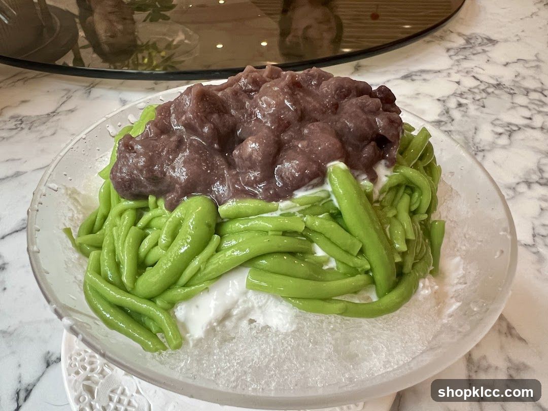 Dessert with Red Beans and Green Noodles