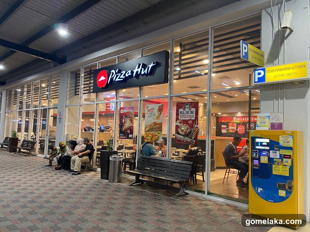 Pizza Hut Restaurant Aeon Melaka