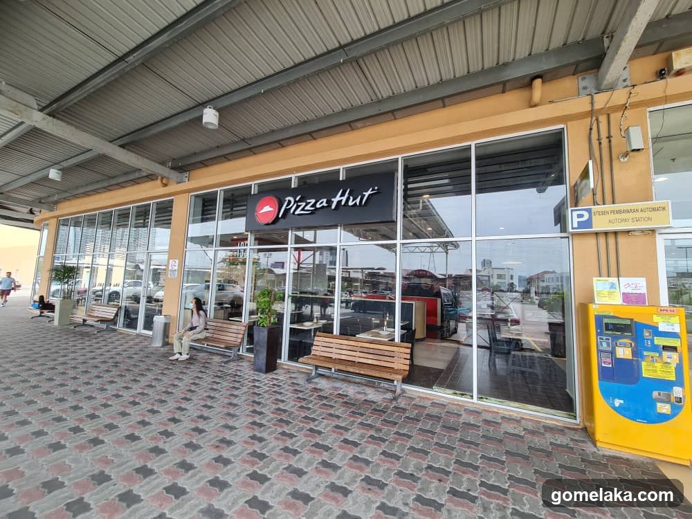 Pizza Hut Restaurant Aeon Melaka