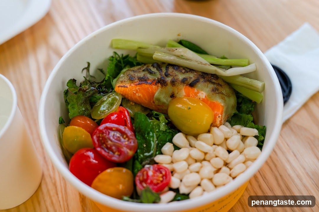 Salmon Salad Bowl
