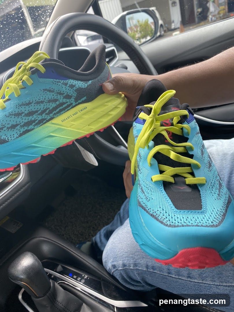 Running Shoes