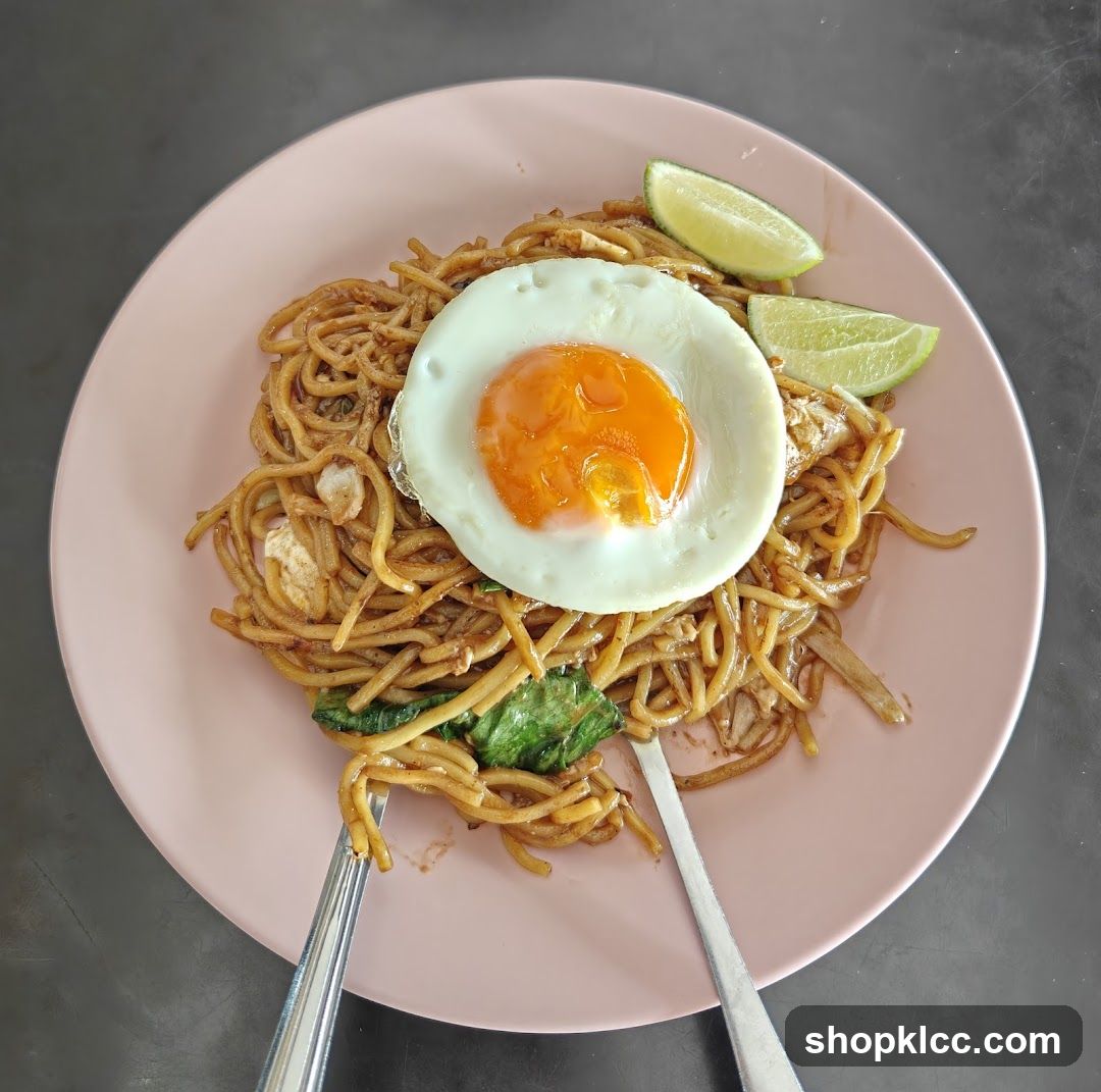 Noodles with Fried Egg
