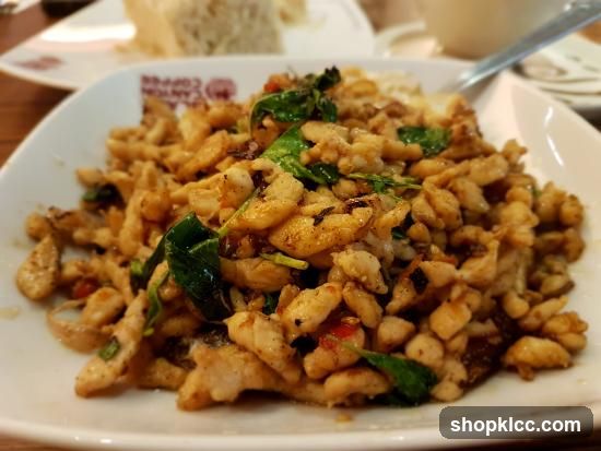 Stir-fried Chicken with Basil