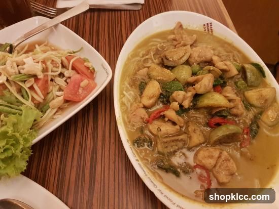Thai Green Curry and Papaya Salad