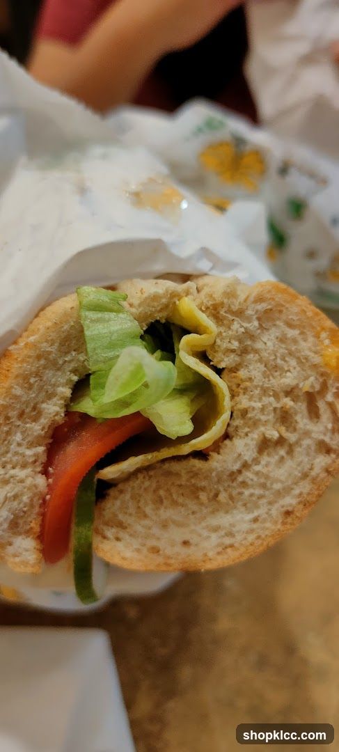 Sandwich with Lettuce and Tomato
