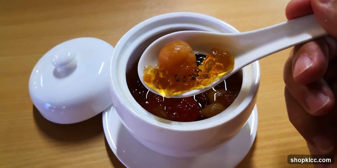 Dessert with Longan and Jelly