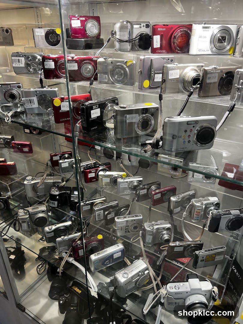 Display of Digital Cameras